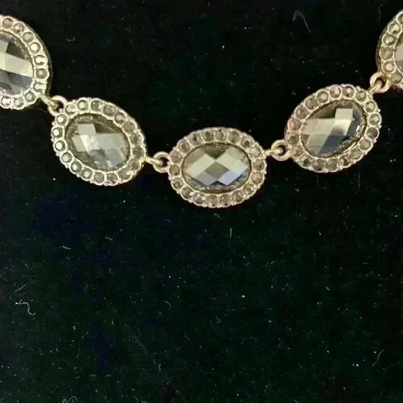 Gold necklace with matching bracelet - Picture 4 of 5